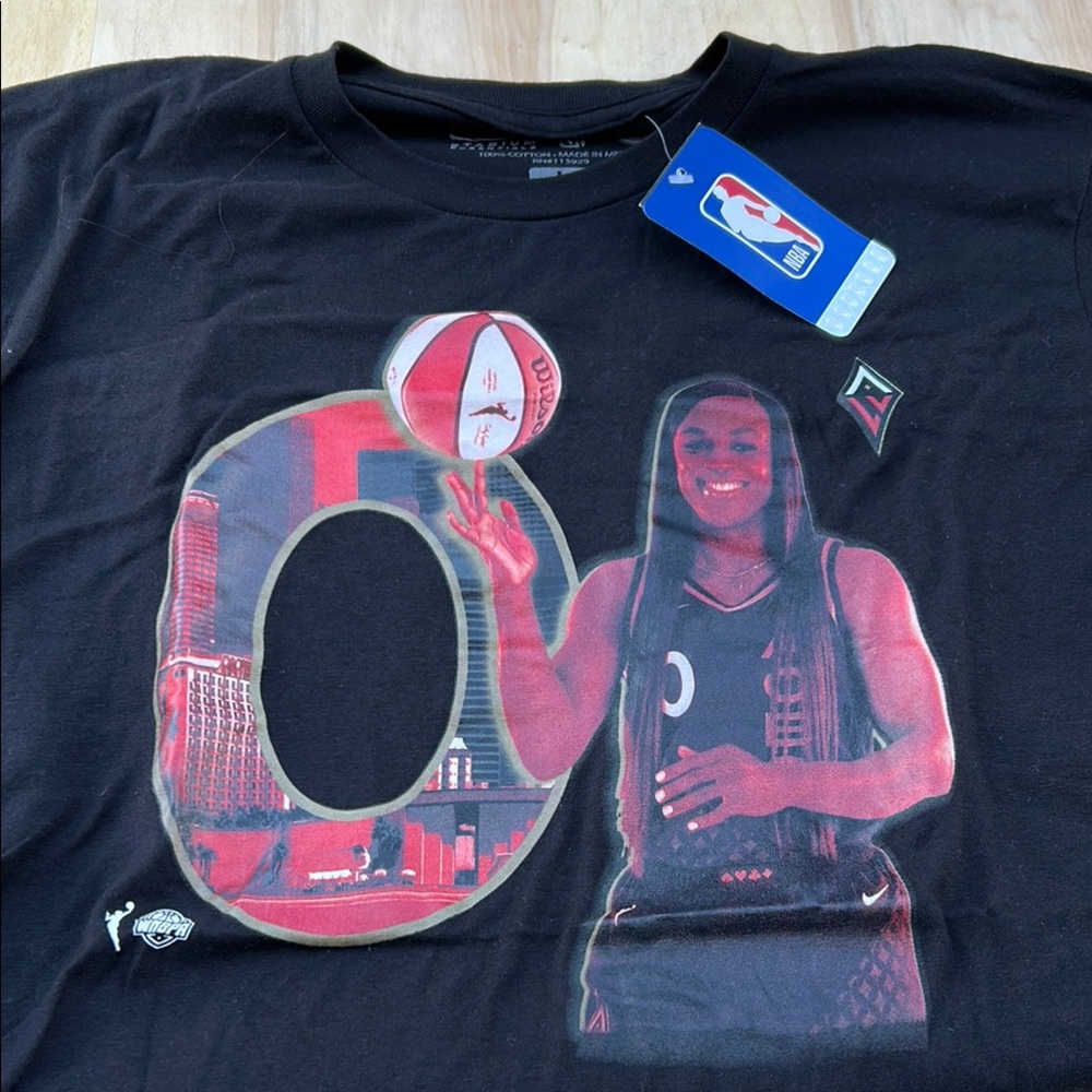 Stadium Essentials WNBA Las Vegas Aces Jackie Young Black Graphic T-Shirt L NEW